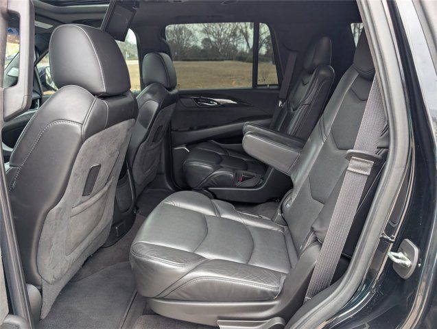 Used 2020 Cadillac Escalade Platinum AWD/4WD image 33