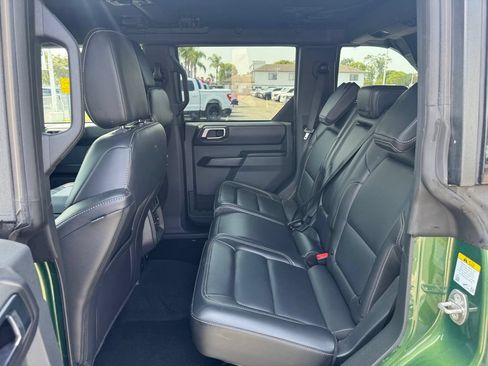 Used 2025 Ford Bronco Outer Banks AWD/4WD image 8