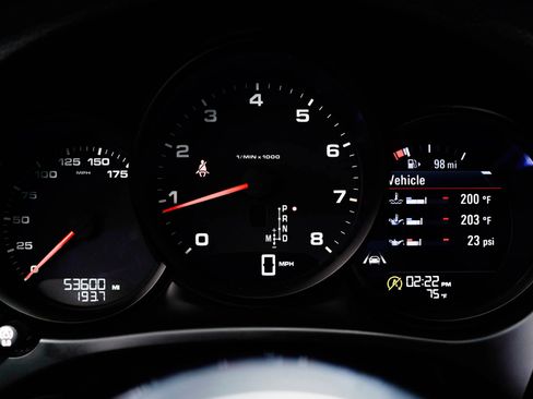 Used 2017 Porsche Macan AWD/4WD image 16