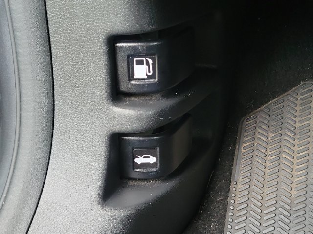 Used 2022 Honda CR-V EX image 14