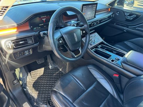 Used 2021 Lincoln Aviator Reserve w/ Elements Package Plus image 17
