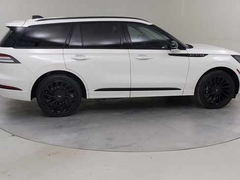 Used 2025 Lincoln Aviator Reserve w/ Equipment Group 201A AWD/4WD image 15