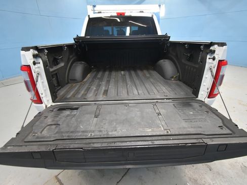 Used 2022 Ford F150 Lariat w/ Equipment Group 502A High image 38