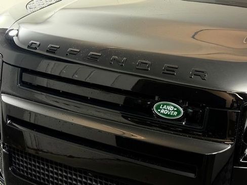 New 2025 Land Rover Defender 110 V8 image 14