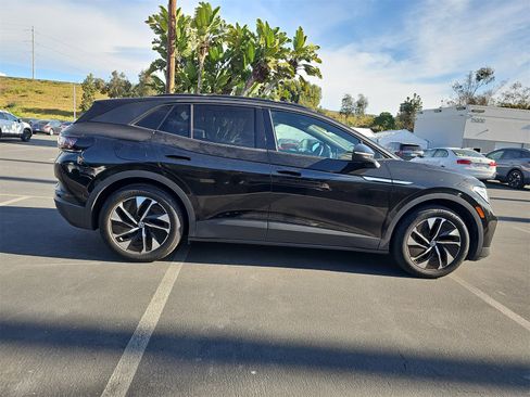 Certified 2022 Volkswagen ID.4 Pro S image 4