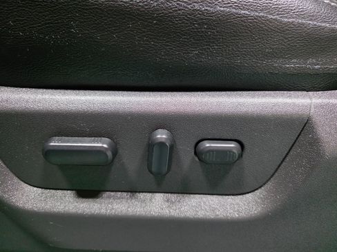 Used 2014 Ford F250 Lariat w/ Chrome Package image 18