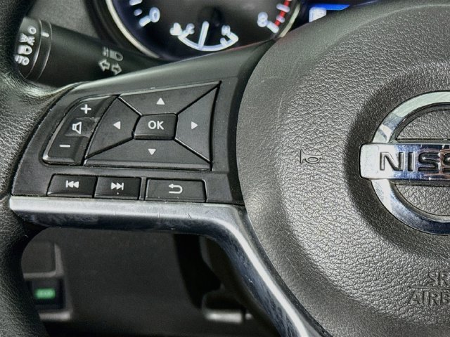 Used 2021 Nissan Rogue Sport S FWD image 11