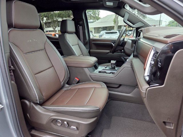 Used 2026 GMC Sierra 1500 Denali RWD image 17