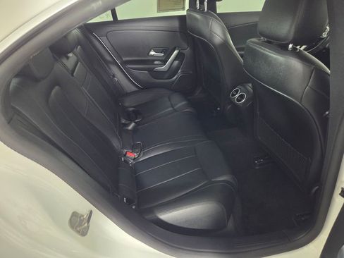 Used 2023 Mercedes-Benz CLA 250 image 31
