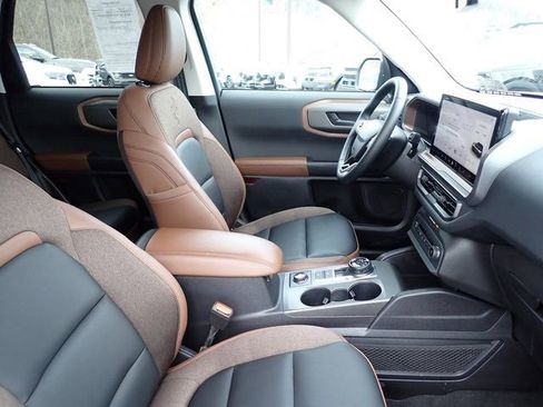 Certified 2025 Ford Bronco Sport Outer Banks w/ Outer Banks Tech Package+ AWD/4WD image 10