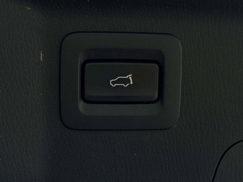 Used 2018 MAZDA CX-9 Touring FWD image 7
