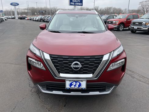 Used 2023 Nissan Rogue SL w/ SL Premium Package image 11