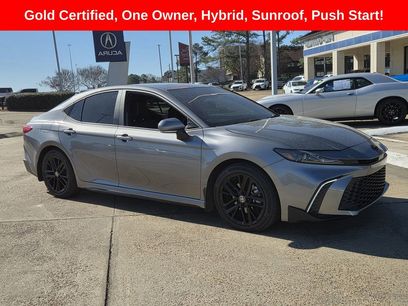 Used 2025 Toyota Camry SE w/ Convenience Package