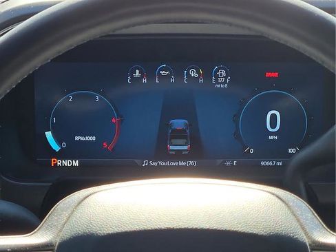 Used 2025 Ford F250 Platinum AWD/4WD image 9