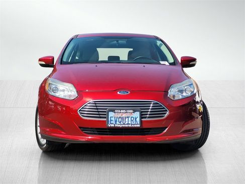 Used 2015 Ford Focus Electric Hatchback image 2