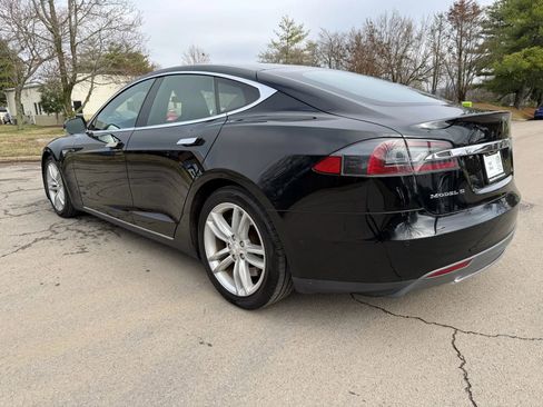 Used 2016 Tesla Model S 70D image 7