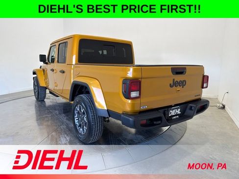 New 2026 Jeep Gladiator Sport AWD/4WD image 5