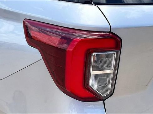 Used 2022 Ford Explorer ST-Line w/ Class IV Trailer Tow Package AWD/4WD image 22