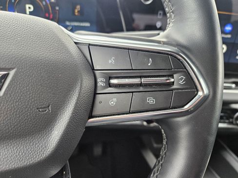 Certified 2025 Chevrolet Equinox LT w/ Convenience Package II FWD image 17