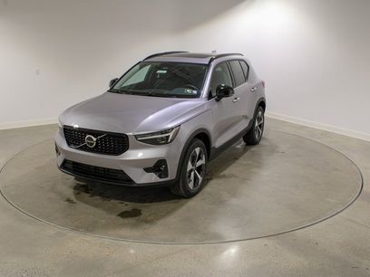 New 2026 Volvo XC40 B5 Plus w/ Protection Package Premier