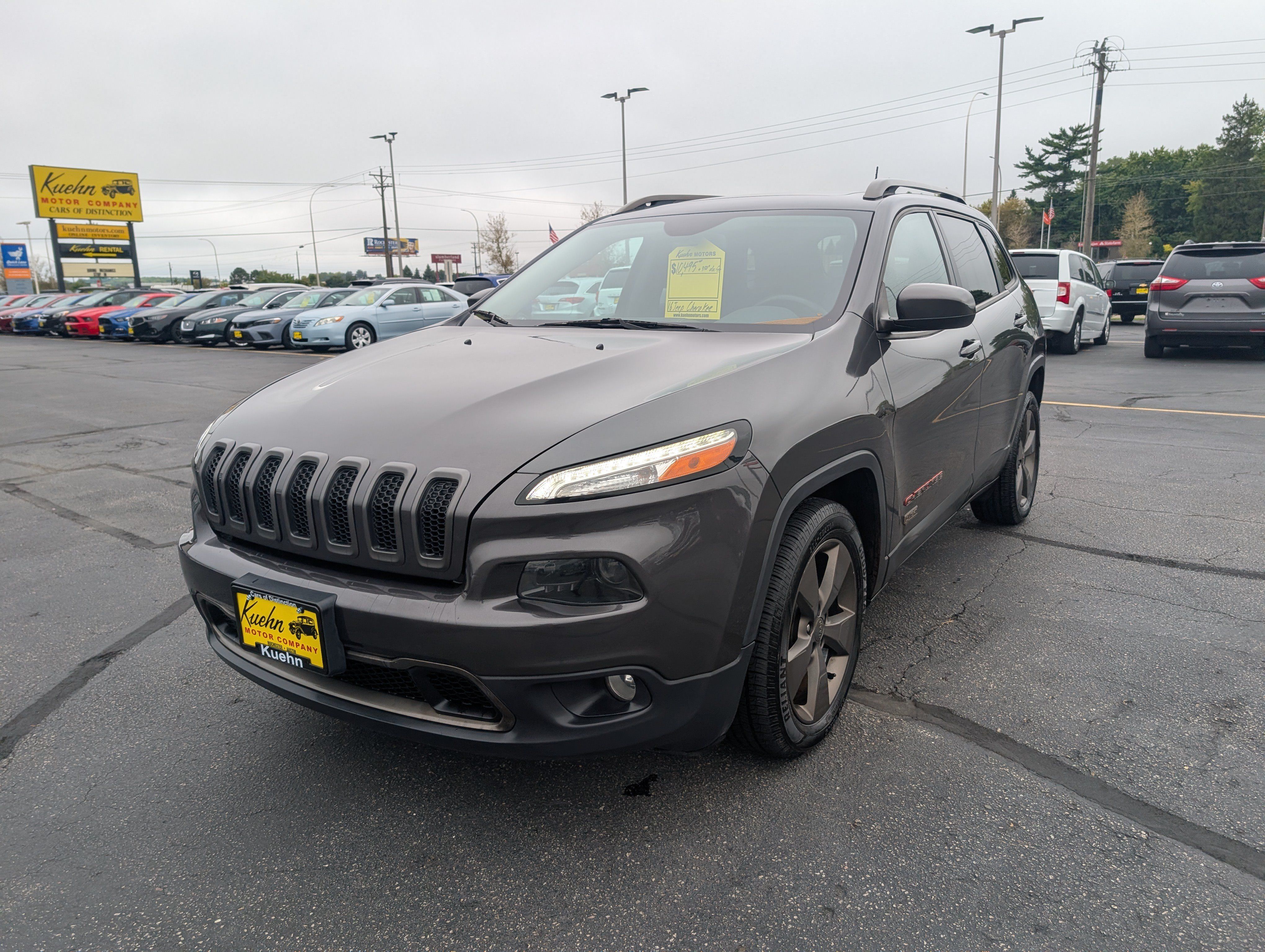 Used 2016 Jeep Cherokee 75th Anniversary FWD image 4