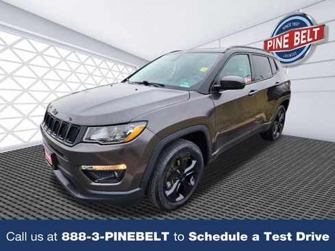 Used 2019 Jeep Compass Altitude image 1