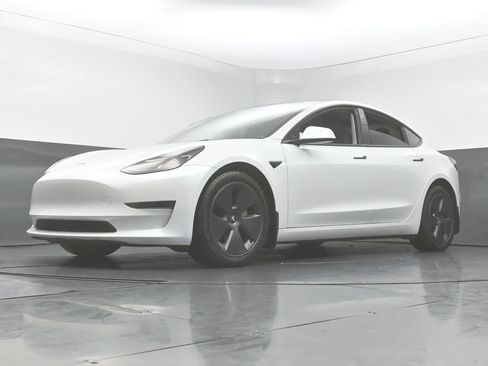 Used 2023 Tesla Model 3 Long Range AWD/4WD image 49