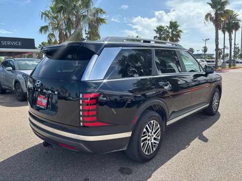 Used 2026 Hyundai Palisade SEL FWD image 6