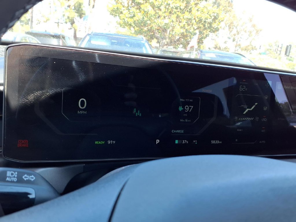 Used 2026 Kia EV9 Wind AWD/4WD image 12