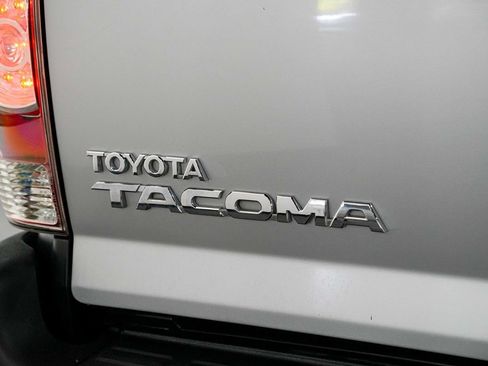 Used 2012 Toyota Tacoma PreRunner w/ SR5 Pkg RWD image 11