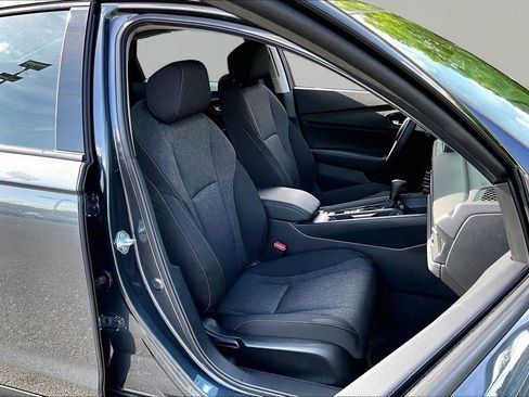 Certified 2026 Honda Accord SE image 22
