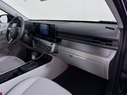 New 2026 Hyundai Kona SE image 39