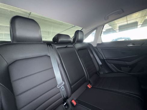 Used 2024 Volkswagen Jetta SE w/ Panoramic Sunroof Package FWD image 26