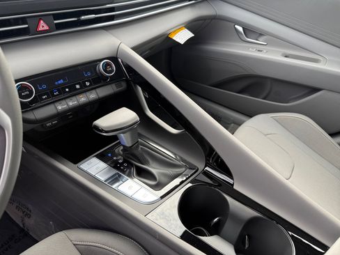 New 2026 Hyundai Elantra Blue image 13