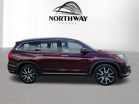 Used 2020 Honda Pilot Touring image 3