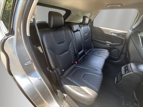 Used 2024 Ford Edge Titanium AWD/4WD image 27