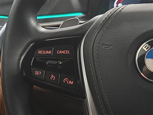 Used 2023 BMW 530i w/ Convenience Package image 17