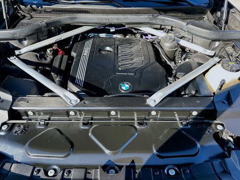 Certified 2022 BMW X7 xDrive40i w/ Premium Package image 35