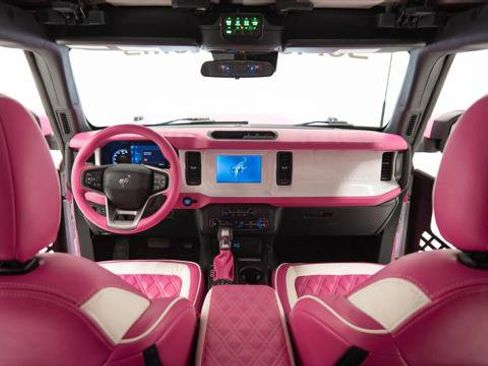 Used 2022 Ford Bronco 4-Door image 2