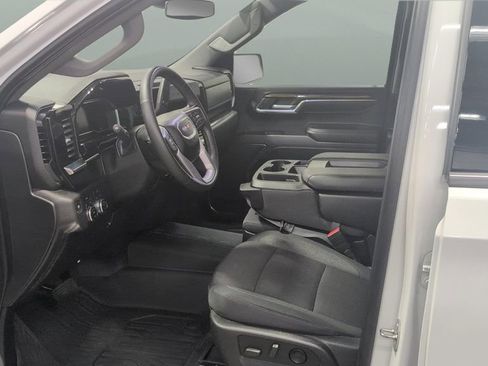 Used 2024 GMC Sierra 1500 Elevation AWD/4WD image 8