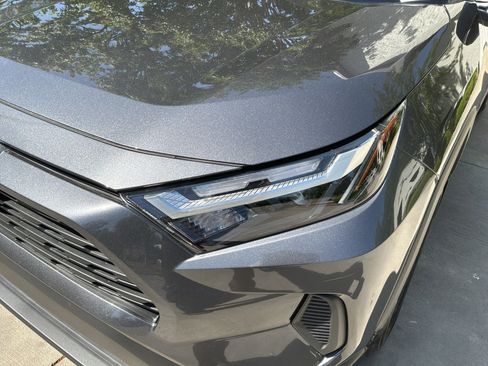 Used 2025 Toyota RAV4 XLE w/ Convenience Package image 6