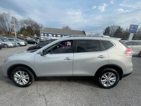 Used 2014 Nissan Rogue SV w/ SV Premium Package AWD/4WD image 8