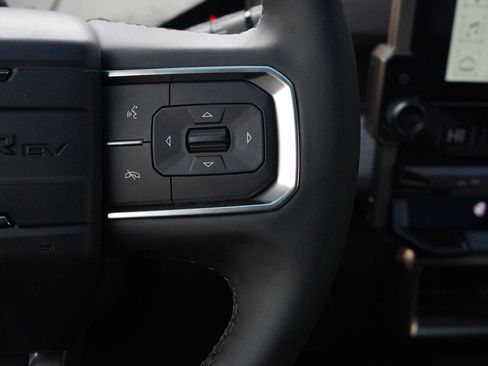 New 2024 GMC Hummer EV 2X w/ Extreme Off-Road Package image 17