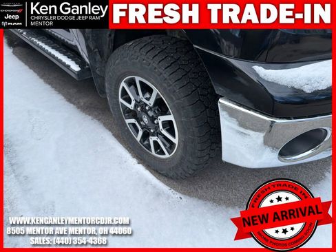 Used 2011 Toyota Tundra 4x4 Double Cab w/ TRD Off-Road Pkg image 11