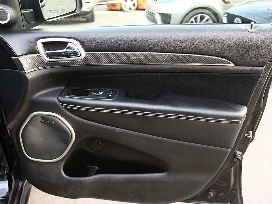 Used 2016 Jeep Grand Cherokee SRT AWD/4WD image 24