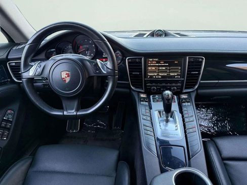 Used 2014 Porsche Panamera 4 image 23