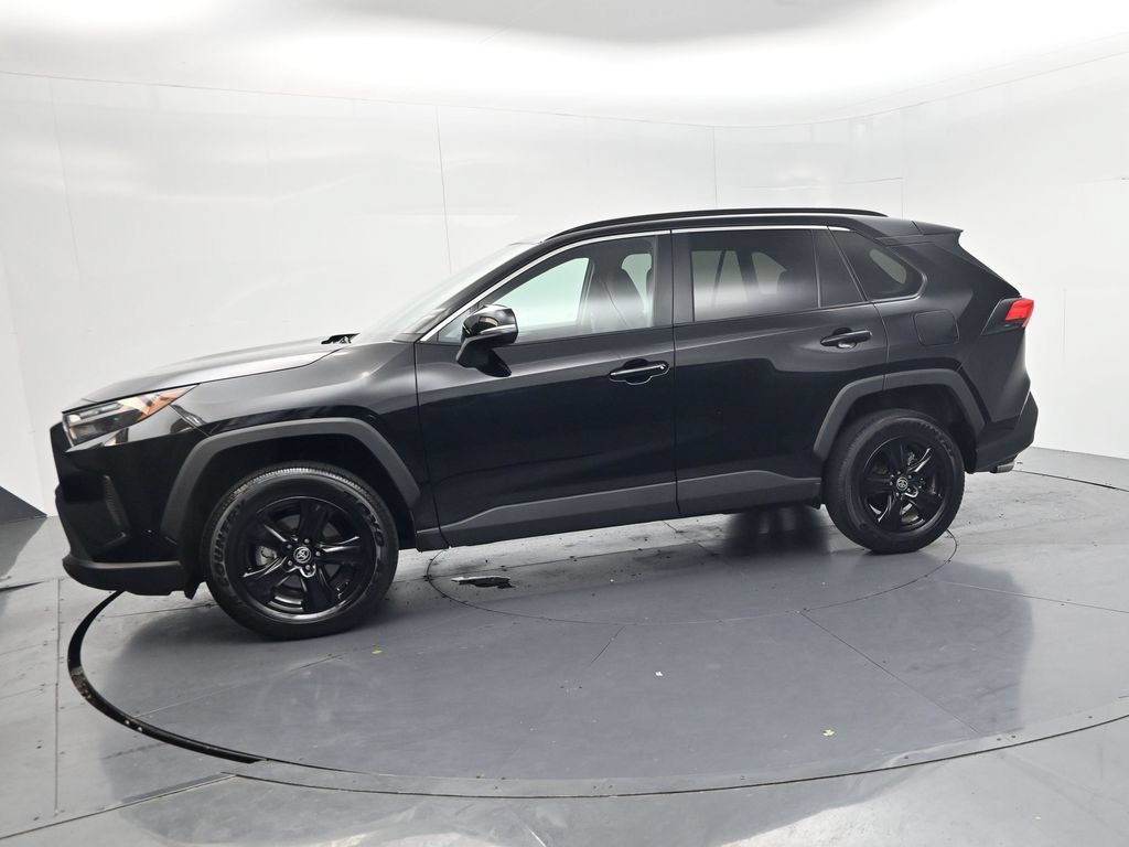 Used 2025 Toyota RAV4 XLE AWD/4WD image 4