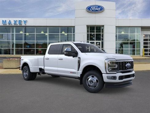 New 2026 Ford F350 4x4 Crew Cab DRW Super Duty image 29