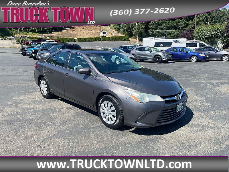 Used 2015 Toyota Camry LE FWD image 7