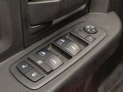 Used 2018 RAM 2500 Tradesman w/ Chrome Appearance Group AWD/4WD image 27